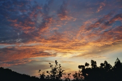 Coucher de soleil sur vent d'autan.